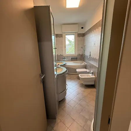 Gdv Comfortable Humanitas Area Apartment *